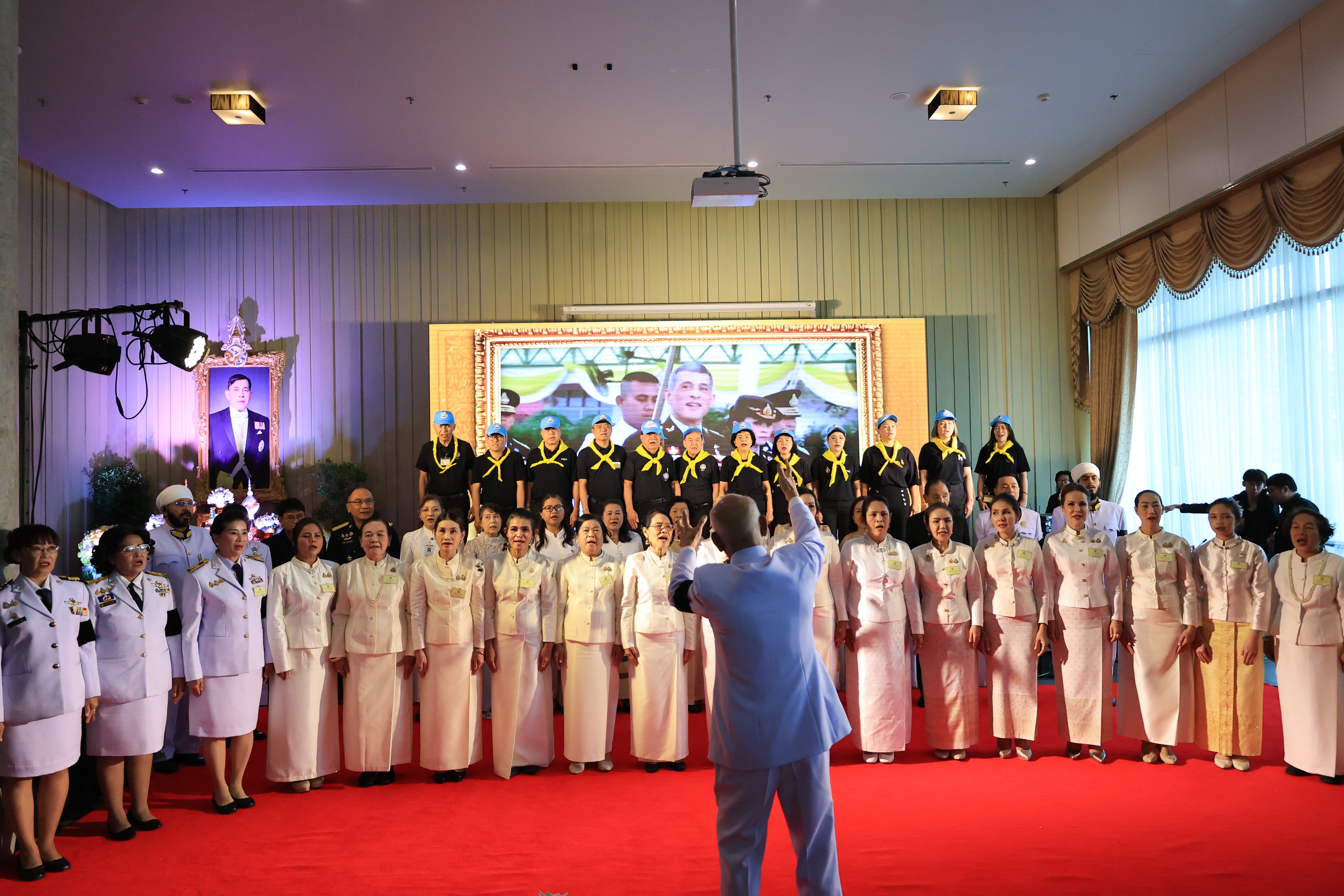 title - ส.ป.ก. ร่วมจัดงานนิทรรศการเฉลิมพระเกียรติพระบาทสมเด็จพระเจ้าอยู่หัว เนื่องในโอกาสมหามงคลเฉลิมพระชนมพรรษา 74 พรรษา 28 กรกฎาคม 2569 “ตามรอยเบื้องพระยุคลบาท น้อมสํานึกในพระมหากรุณาธิคุณ”